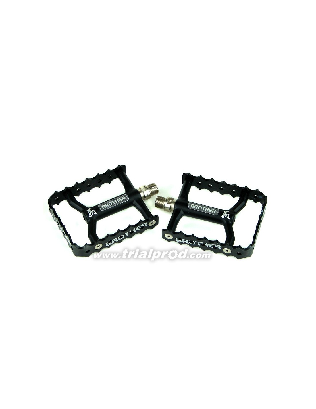 cage pedals for road bikes